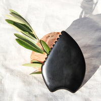 Gua Sha Stone with Comb Edge